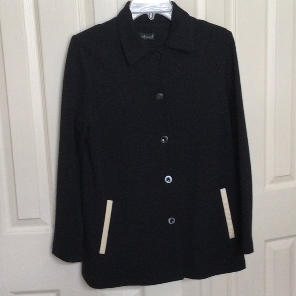 100% wool/Lana ladies lightweight jacket.